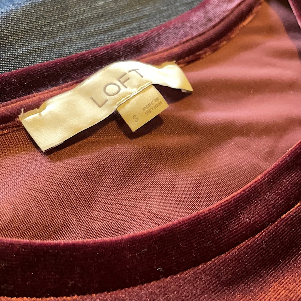 Velvet loose short sleeve top - Picture 2 of 3